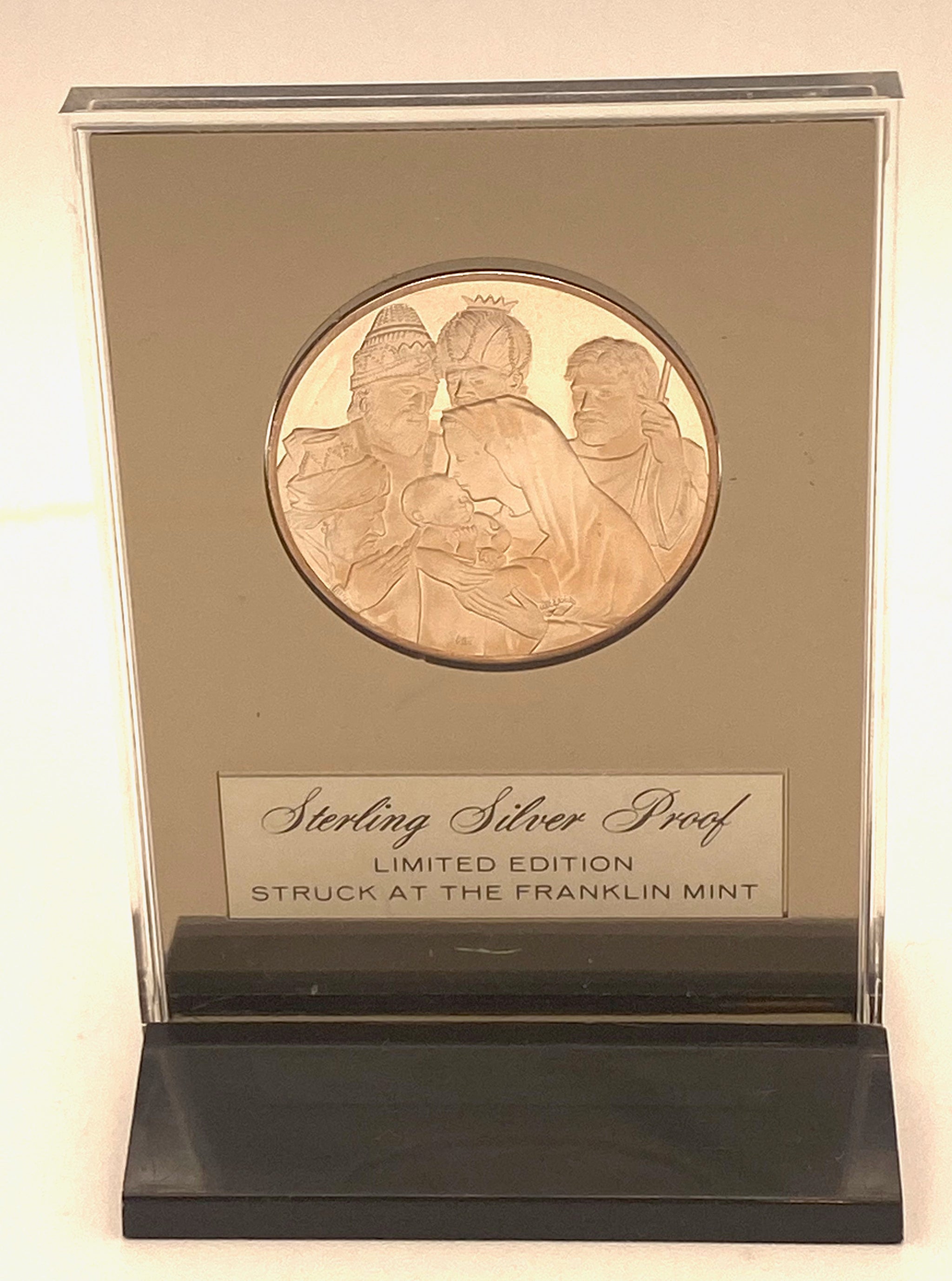 1981 Franklin Mint Collectors Society Silver Member Coin On