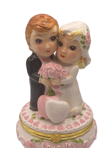 Vintage Wedding "Love Is Everlasting" Bride and Groom Trinket Box