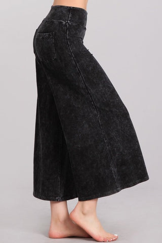 Chatoyant Mineral Wash Cropped Wide-Leg Pants Black