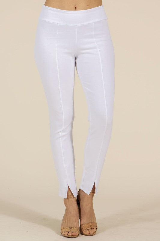 Chatoyant Plus Size Cropped Capri Pants with Front Seam Detail White