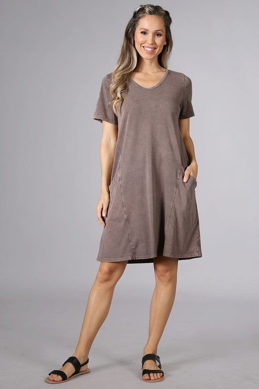 Chatoyant Mineral Wash Pocket Dress Desert Taupe Large / Desert Taupe