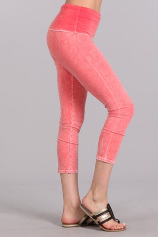 Chatoyant Mineral Wash Fold Over Waist Capris Peach